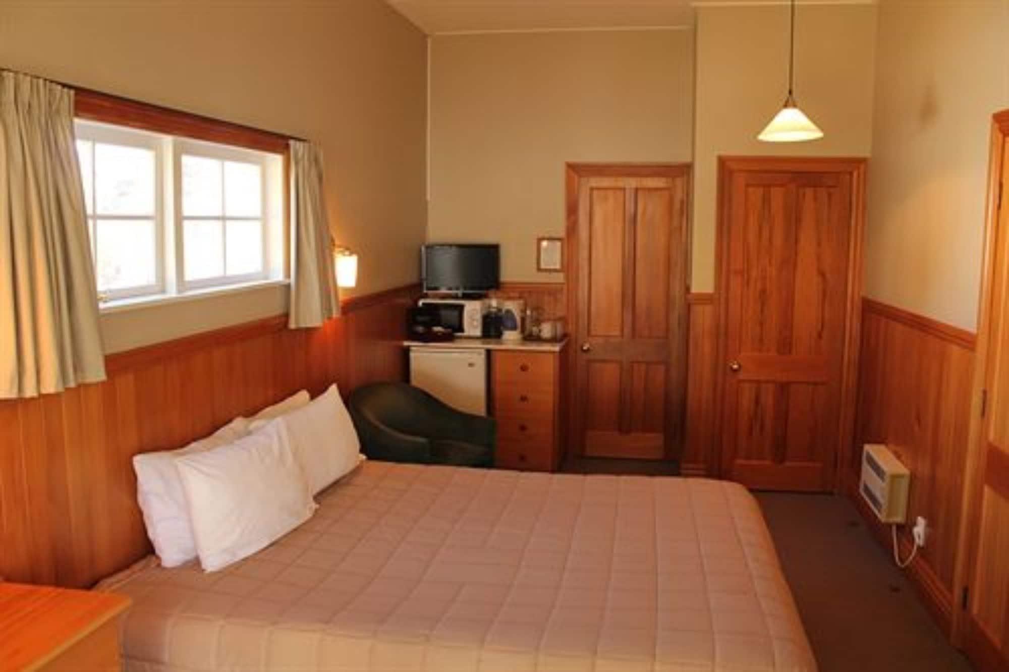 タウポ クオリティ スイーツ フカ フォールズモーテル エクステリア 写真 A room at the hotel