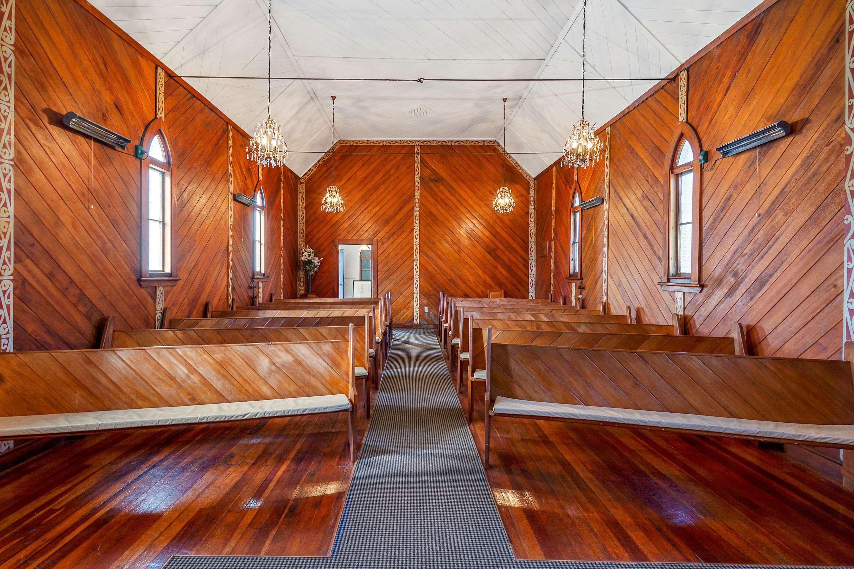 タウポ クオリティ スイーツ フカ フォールズモーテル エクステリア 写真 Interior of the church
