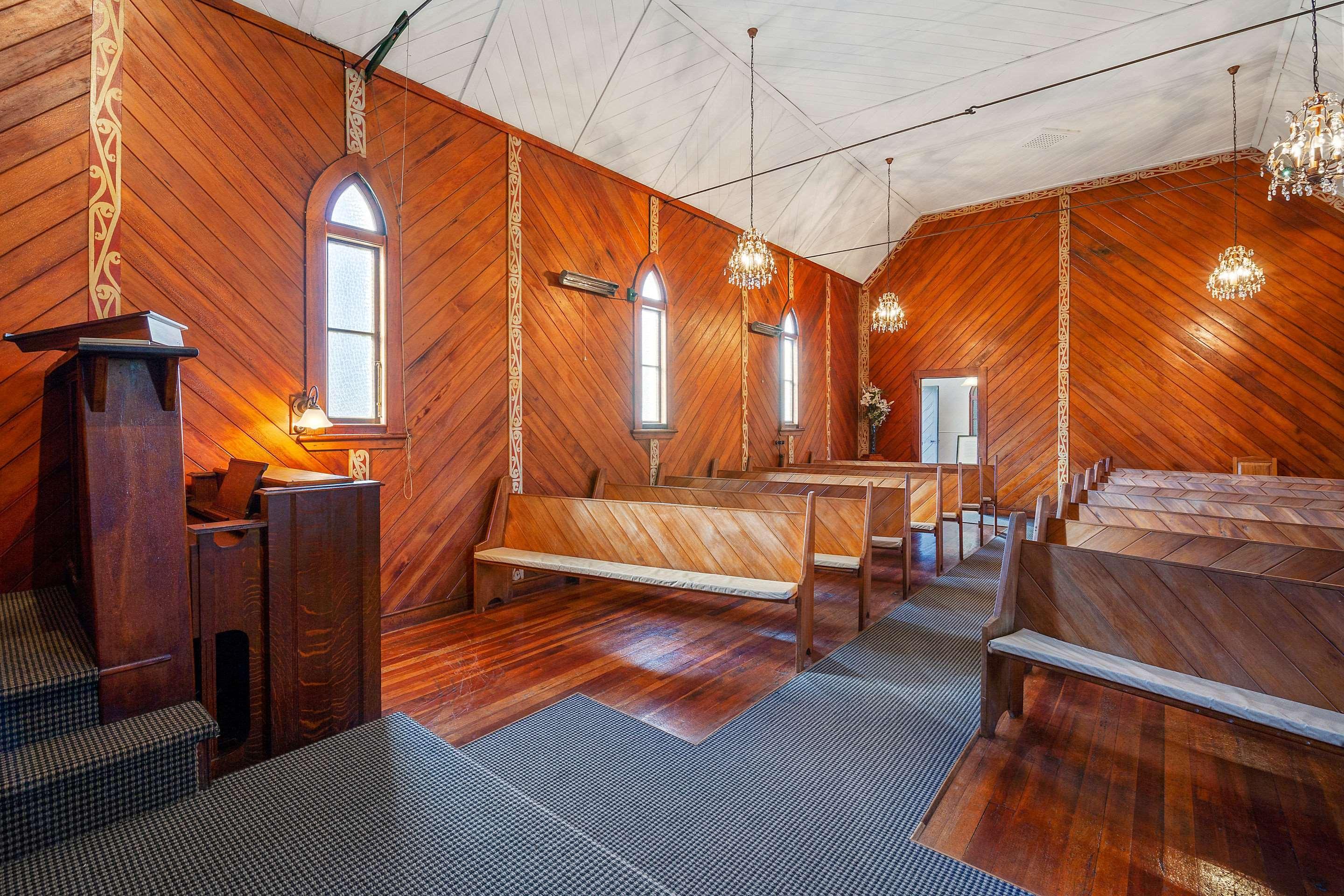 タウポ クオリティ スイーツ フカ フォールズモーテル エクステリア 写真 Interior of the church