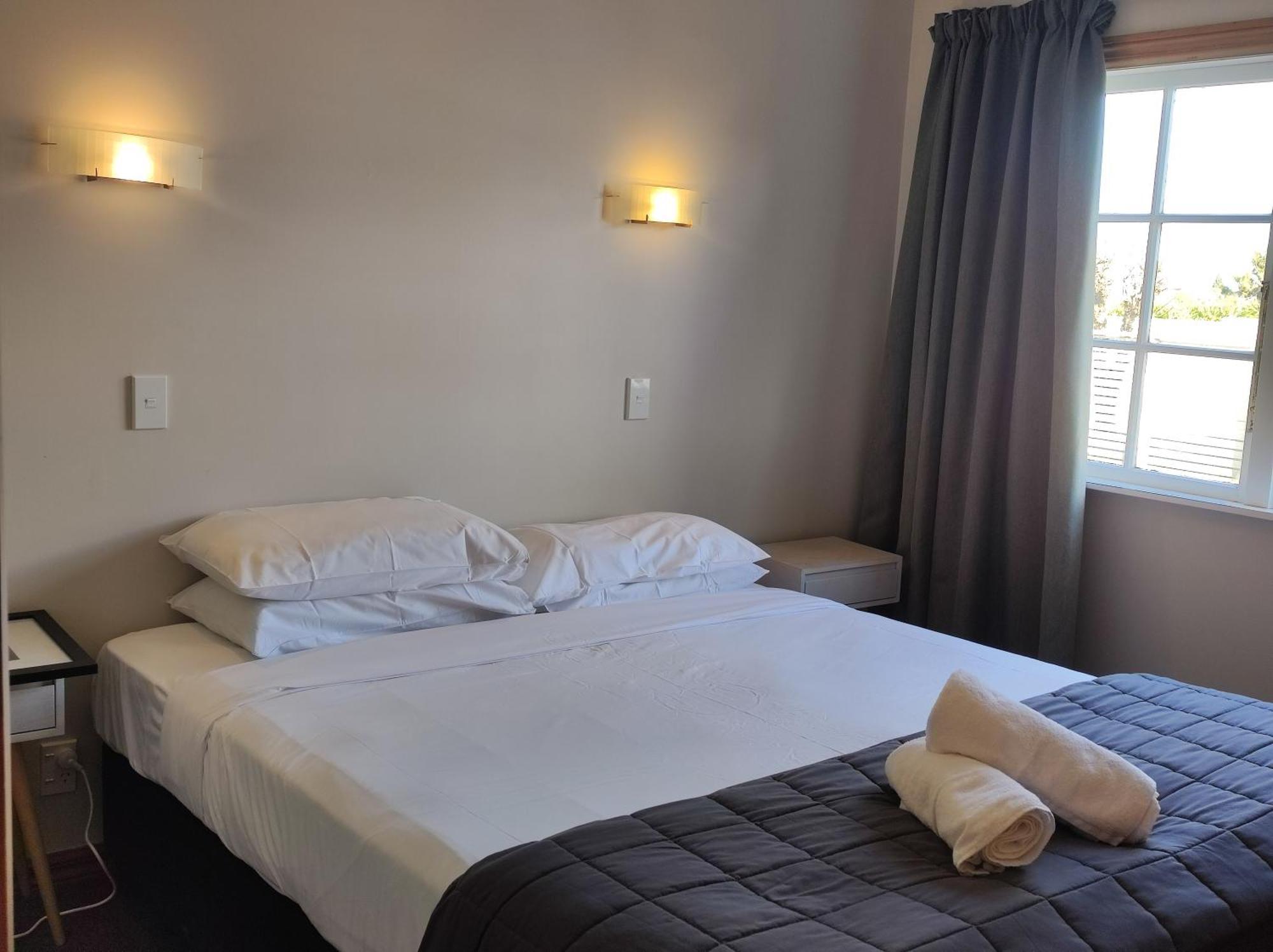 タウポ クオリティ スイーツ フカ フォールズモーテル エクステリア 写真 A room at the motel